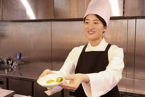 ＼スタッフに大人気!まかないバイキング／
1回100円で利用可能OK◎
普段食べているものなので、自信を持ってご案内もできます◎