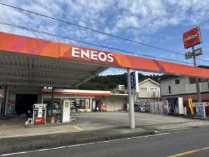 物価高騰でお困りの方！
ガソリンのスタッフ割引があるのでお得に購入可能♪
車通勤もOK！1日3ｈ～なのでスキマ時間で稼げる！