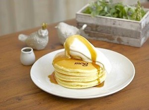 活気あふれるパンケーキ専門店！
常連も多くお客さんに大人気♪
スタッフもみんな仲良し☆
明るく楽しい職場です！