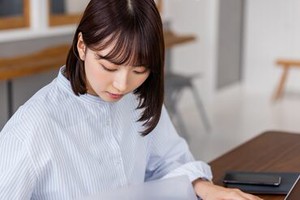 業務には専用ソフトを使用しますが、基本的なPC操作ができれば対応可能。
データ入力や電話対応が得意な方に向いている仕事です