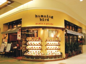 ――humming bird 石巻――
開放的でオープンな店内は
西洋イタリアのオシャレな雰囲気です◆*.