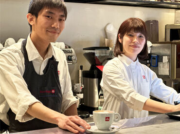 ＼未経験の方も大歓迎／
接客のことやコーヒーのこと…
イチから丁寧にお教えします♪
カフェバイトデビューに最適★
