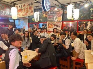 わたしが「推される存在に…!!?」
良い接客をするとお客さんから
投げ銭をもらえるインセンティブあり★