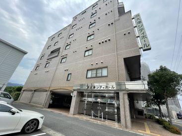 『★学生・フリーター・主婦活躍中★』
《学生》
テスト期間シフト週0OK！
短期勤務〜OK◎
フリーター・主婦は↓に書きます◎