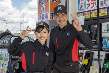 高校生さんもたくさん働いています。制服や靴は全部用意するので何も必要ありません！