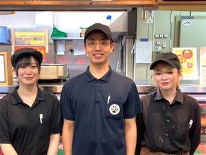 ＼1日2h～勤務OK！／
学校が休みの土日にサクッと
家事や育児が落ち着く時間に…など！
働きながらお肉の知識がつくのも嬉しい♪
