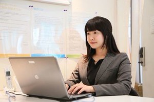≪応募後の流れ≫届いたメール内のURLから希望シフトなどを入力⇒選考開始♪登録は3分程度で終了◎
※画像はお仕事イメージ