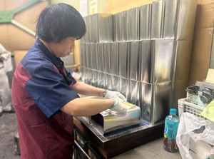暑さに弱い人もご安心を★
冷房完備で快適室内！
うちわやお水の配布もあります♪
1時間おきの水分補給で熱中症対策も！