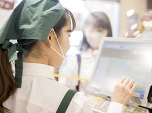 フルタイムで安定して働きたい方、必見！
車通勤も相談可能です♪
※画像はイメージ