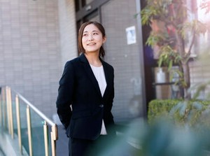 多くの地元の方に愛されている不動産会社です！
自然と雑談を楽しむこともあり
人と接するのが好きな方にはぴったり♪