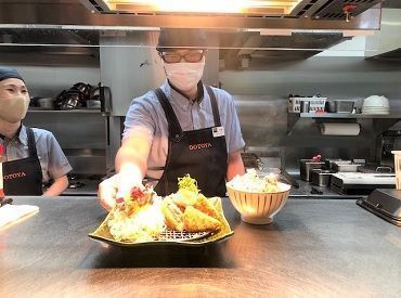 ＼健康的なメニューばかりで1人暮らしにも嬉しい♪／
店内メニューが半額で食べられる！
テイクアウトもOK！