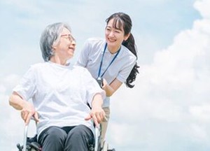 20代～50代の方が活躍中！
"まずは話を聞きたい"だけでもOK！
