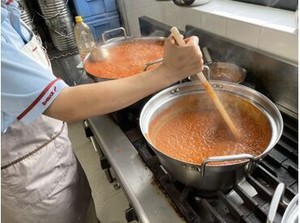 病院や学校、社員寮など全国各都道府県で
給食を提供している【シダックスグループ】
食を通じて”笑顔”をお届けしています◎