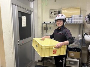 <<性別問わず活躍中◎>>
まずは明るい笑顔＆元気な挨拶ができればOK♪
楽しく働きたい人は「銀のさら」へいらっしゃい☆