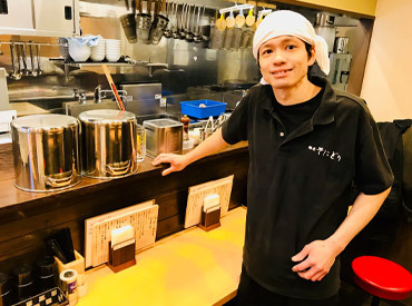 こちらが『麺屋 そにどり』の店長です◎
「楽しく仕事を覚えていきましょう！
しっかりサポートするから安心してくださいね♪」