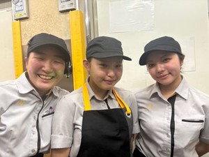 働くスタッフは、
マクドナルドのメニューがどれでも30%OFFに♪
お土産に買って帰っても喜ばれること間違いなし◎