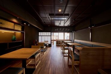 【高級感×地域密着】
オープニングでお店を一緒に盛り上げましょう！！
未経験大歓迎！！