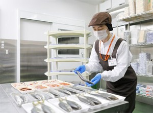 ≪シフトの相談がしやすい環境◎≫
『この日はお休みがほしい』などの相談もOK◎
家庭と両立して働きたい主婦（夫）さんも注目！