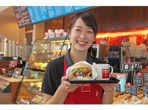 ＼未経験から安定企業の正社員に／
人気店舗を数多く運営！
様々なジャンルの店舗があるので
自分に合った働き方が見つかる！