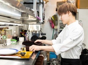幅広い層のSTAFFが活躍中★
ブランクが気になる方、カフェで働いてみたい方…
温かい職場なので安心して応募してくださいね♪