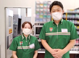 ある程度慣れてきたら発注作業にも挑戦！
天候や行事などから需要を予測して発注を行います◎
なかなか面白いですよ～♪