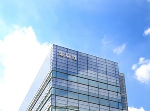 ～＊憧れの出版社デビュー！＊～
神保町駅・九段下駅から徒歩10分圏内！
「出版業界って憧れだったんです！」そんな方大歓迎★
