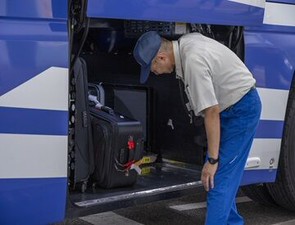 海外の方と接する機会もあるため
英会話の無料レッスン制度を用意！
働きながら英語スキルを学べる、
そんな機会にもなります◎