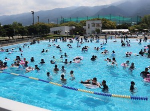 短期バイトの季節がキター‼☆☆
友達と一緒のバイトデビューに…
夏の副業やかけもちに…
理由は何でもOKです♪