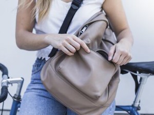 ﾟ*｡☆ NEWスタッフ募集 ☆。*ﾟ
週2日でプライベート充実
未経験からスタートOK！
髪色ネイル自由でオシャレも楽しめる