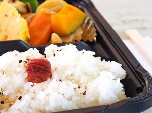 先輩スタッフが丁寧にサポート！
初めての方でも安心してスタートできる環境です♪
配達エリアも限られています◎