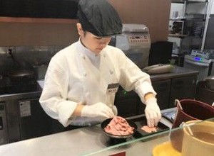 働けば働くほどポイントが稼げる♪
クオカードや日用品などに交換できるから
モチベーションも維持しやすい！