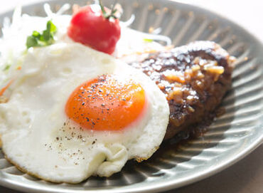 このようなお食事を、高齢者の方にお届けしています◎
「食に関して」「福祉に関して」興味がある方にオ��ススメです♪