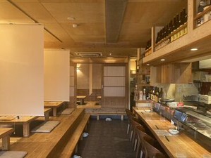 アルバイト初めてという方も待ってます◎
接客の"いろは"からしっかり教えます！
分からないことも気軽に聞いてください！