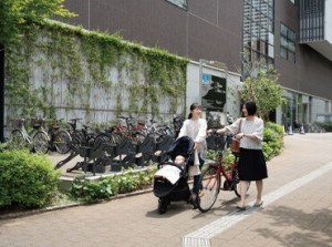 髪型・髪色は今のままで◎ピアスやヒゲもOK！
夢を追う活動に合わせて働けます♪