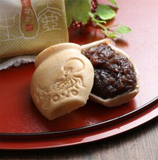 普段食べている美味しいお菓子や
パンなどを製造・販売している会社!
300年以上の歴史ある会社だから、
安心&安定して働けます◎