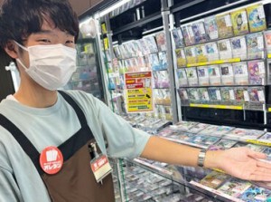 接客も販売も未経験でOK！
せっかくなら趣味を活かせるバイトしてみませんか？
仕事外でもカードバトルしてるスタッフもいます♪