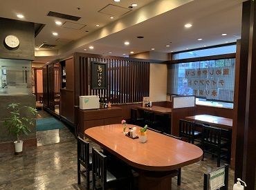 聖跡桜ヶ丘駅目の前！
飲食店でのバイト経験は不問です◎
お客様は常連さんがほとんどなので、
楽しく働くことができますよ☆