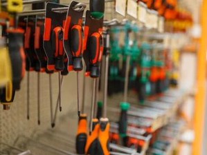 ★オープニングスタッフを大募集！★
他店舗では40～50代の方が活躍中！
中高年の方を積極採用しています！