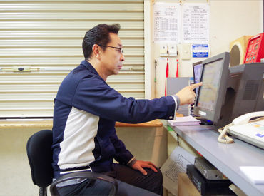 スタンドにお客様が入ってきたら、ボタンをポチッと♪
室内での作業がメインなので、雨風にも左右されません★
未経験も大歓迎!!