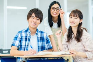 週1日・1コマからでOK！
教員資格や塾講師経験を活かしたい方、講師経験がない方も大歓迎です。
※写真はイメージ