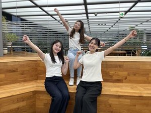 【高時給】【週払いもOK】etc…条件面も最高♪
ドラマの中のようなオシャレOfficeにテンションもあがりますよ★
