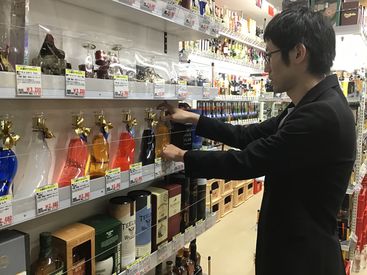 お酒の種類も詳しくなります♪
お酒好きな方、集まれ！！