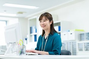 ～平日の週3日or週4日勤務で選べる♪～
子の看護や家族看護の休暇などが充実しているので、
安心して勤務を続けられますよ◎