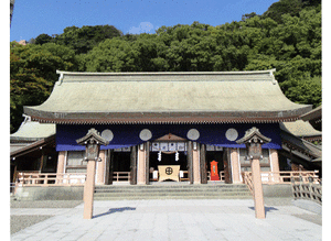 *鹿児島を代表する歴史ある神社で憧れの巫女バイト*
毎年、家族や友達と過ごすだけだった冬休みが、
一生の想い出になるかも♪*