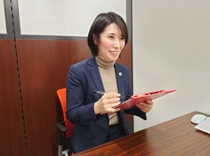 オフィス系の案件に強い派遣会社です！
まずはお気軽に登録・面接にお越しください！