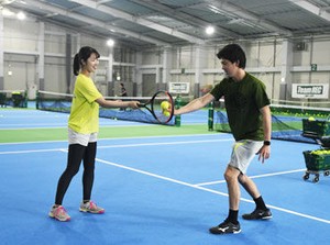 指導のポイントはお教えするので、
バドミントンから離れていても大丈夫◎
空きコートで練習もできちゃいます♪