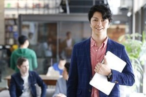 土日祝はお休みの完全週休二日制★
残業もほとんどありません！
髪、服装、アクセサリー自由◎
※写真はイメージです。