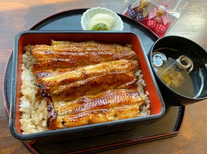 ＜募集時間帯について＞
(昼)9:00～14:00／(夜)16:30～20:00
ランチだけ＆ディナーだけなど固定勤務も相談OK♪