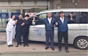 ＼普通免許があればOK／
デイサービス施設の利用者様をご自宅まで送迎するお仕事です！
未経験の方もしっかりフォローします◎