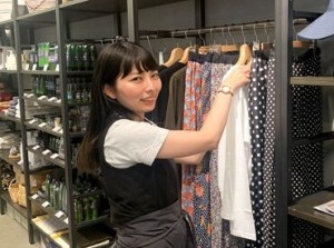 未経験から活躍するスタッフも多数！
雑貨が好き、アパレルが好き、そんな方大歓迎♪
ぜひ一緒に働いてみませんか？